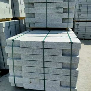 邢台 芙蓉白花岗岩路沿石、平石尺寸标准，色泽均匀