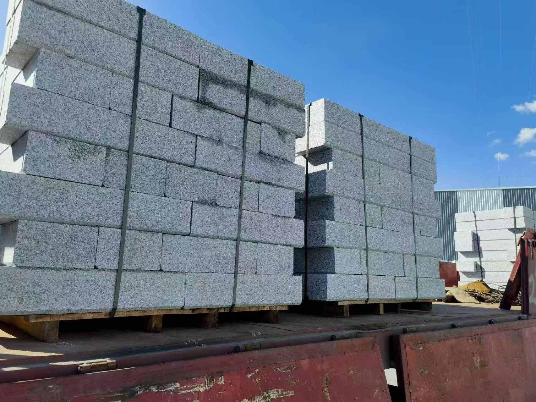 邢台 路沿石装车出货