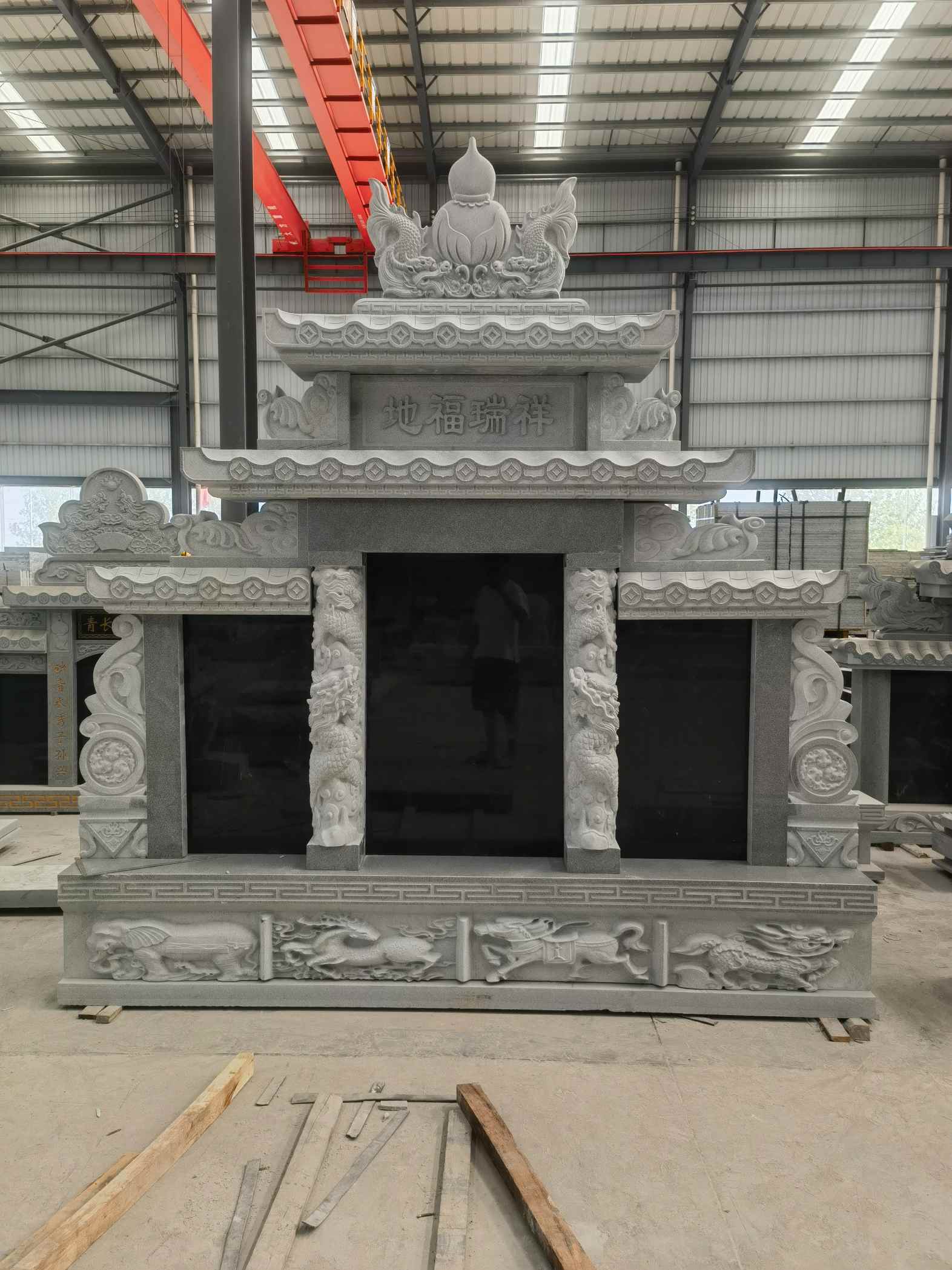 邢台 芝麻灰高档墓碑、土墓，一套也支持定做