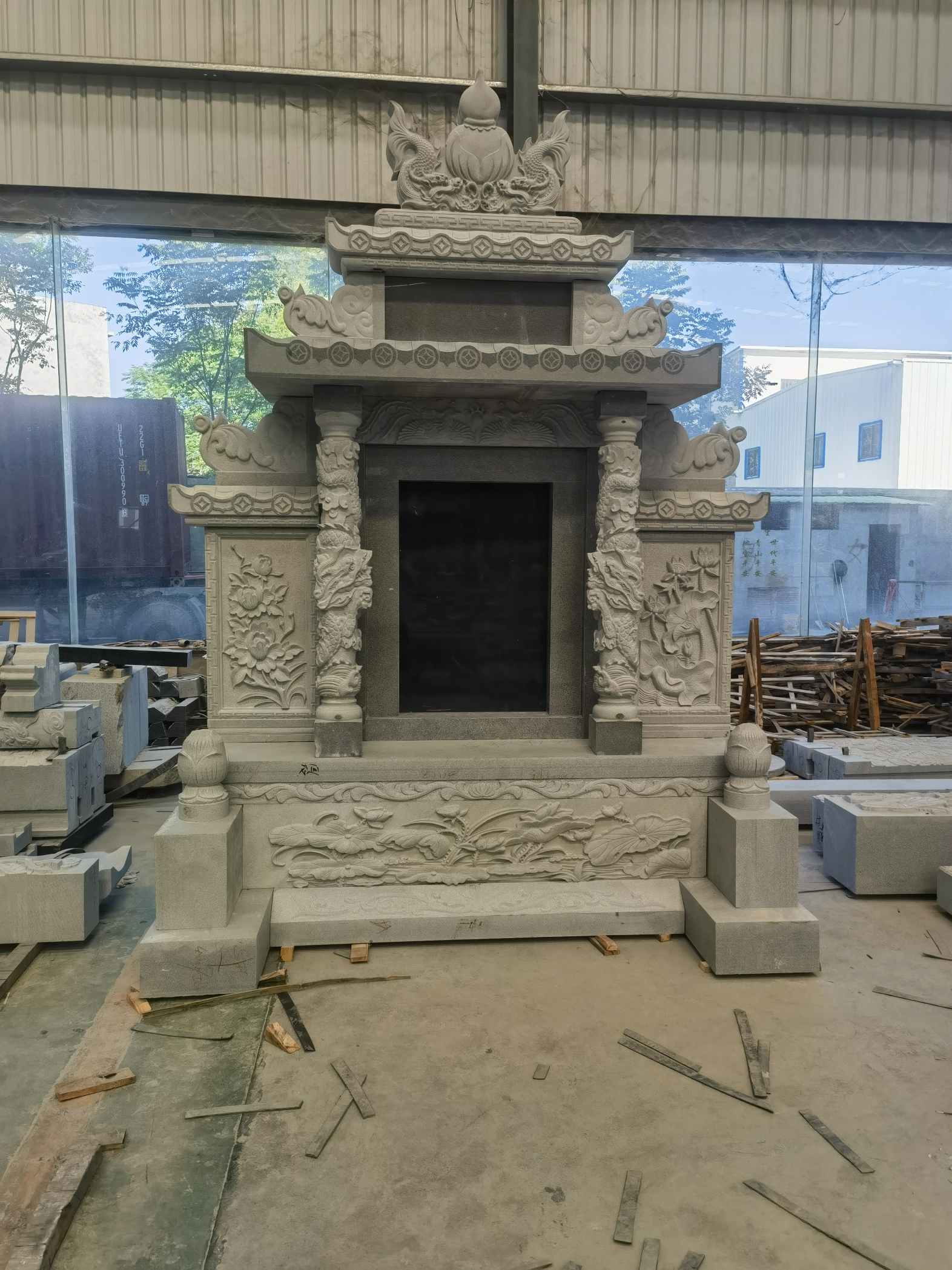 邢台 芝麻灰高档墓碑、土墓，一套也支持定做