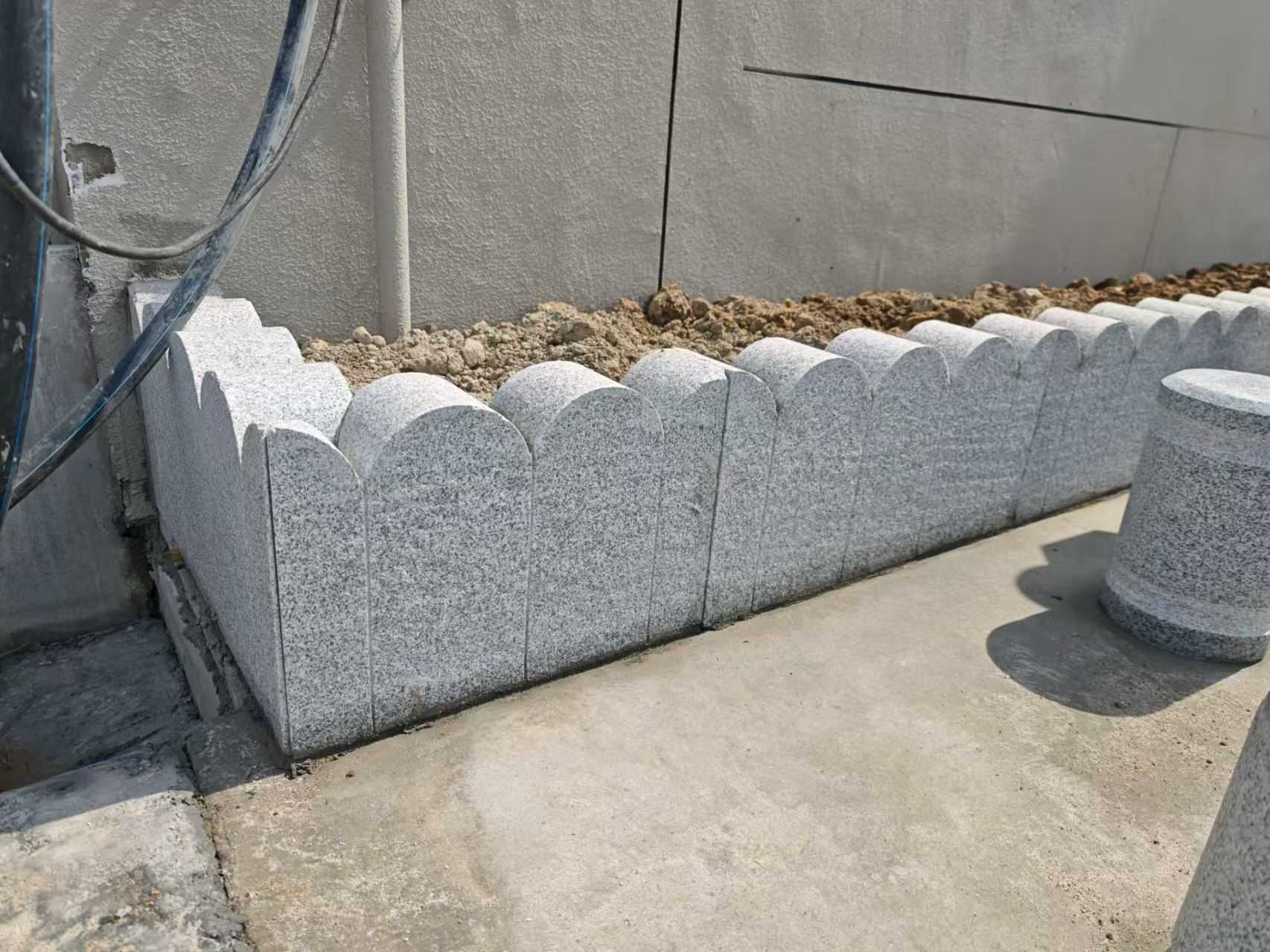 邢台 芝麻白花岗岩花边石铺装效果图