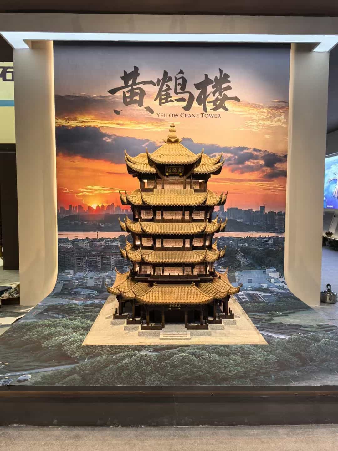 邢台仿古石文创作品-黄鹤楼