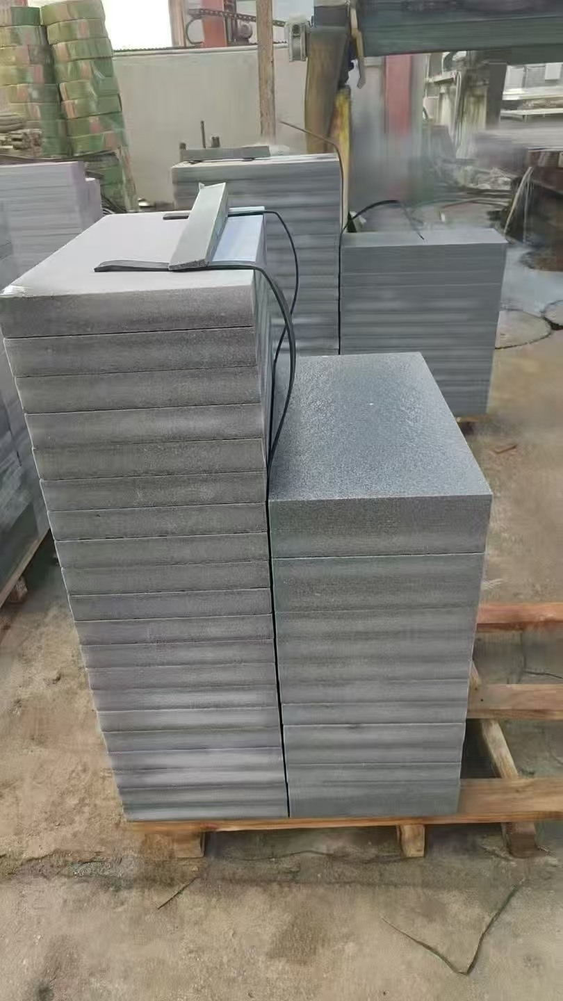 邢台 芝麻灰火烧面300*600*50地铺石材