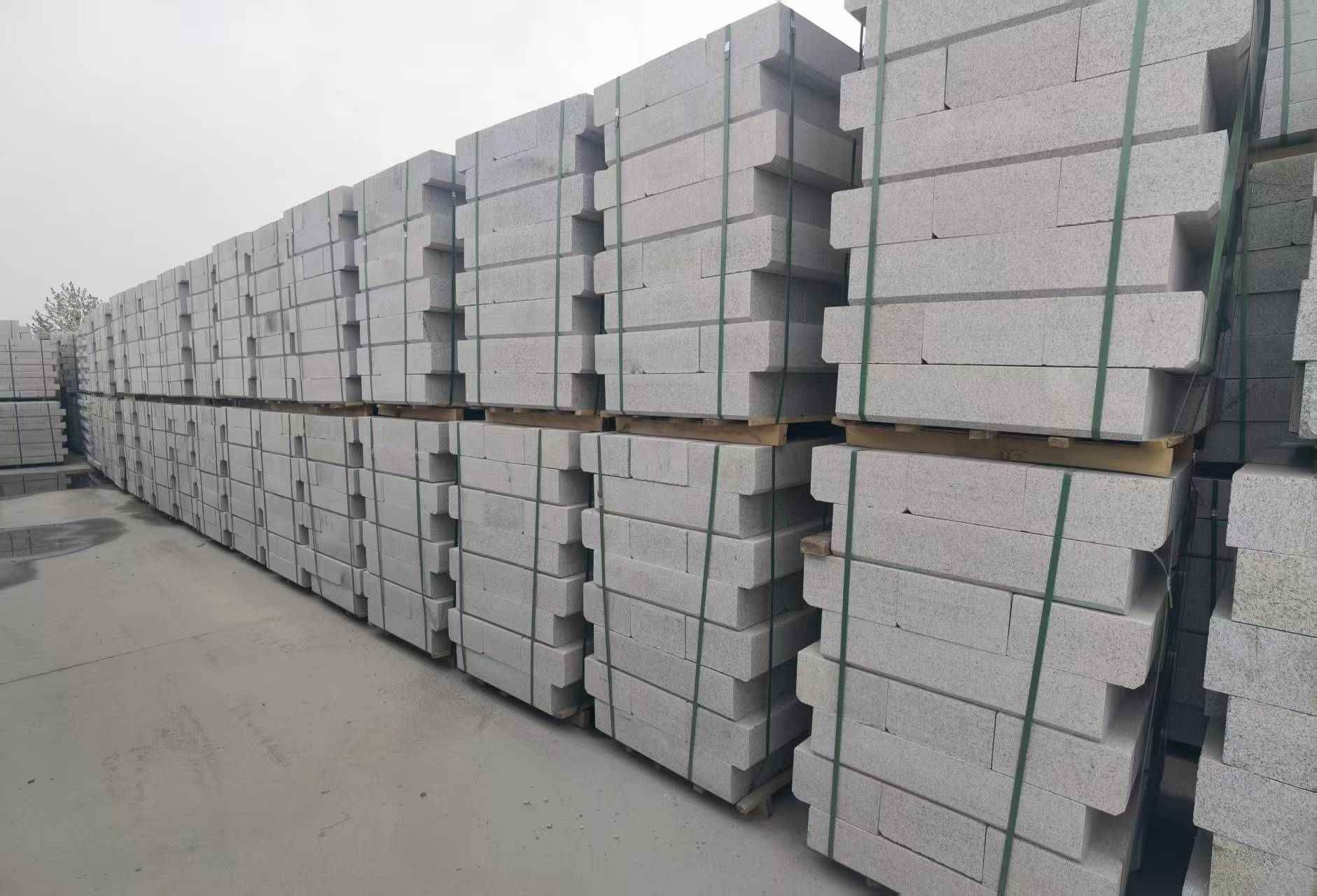 邢台 芝麻白路沿石