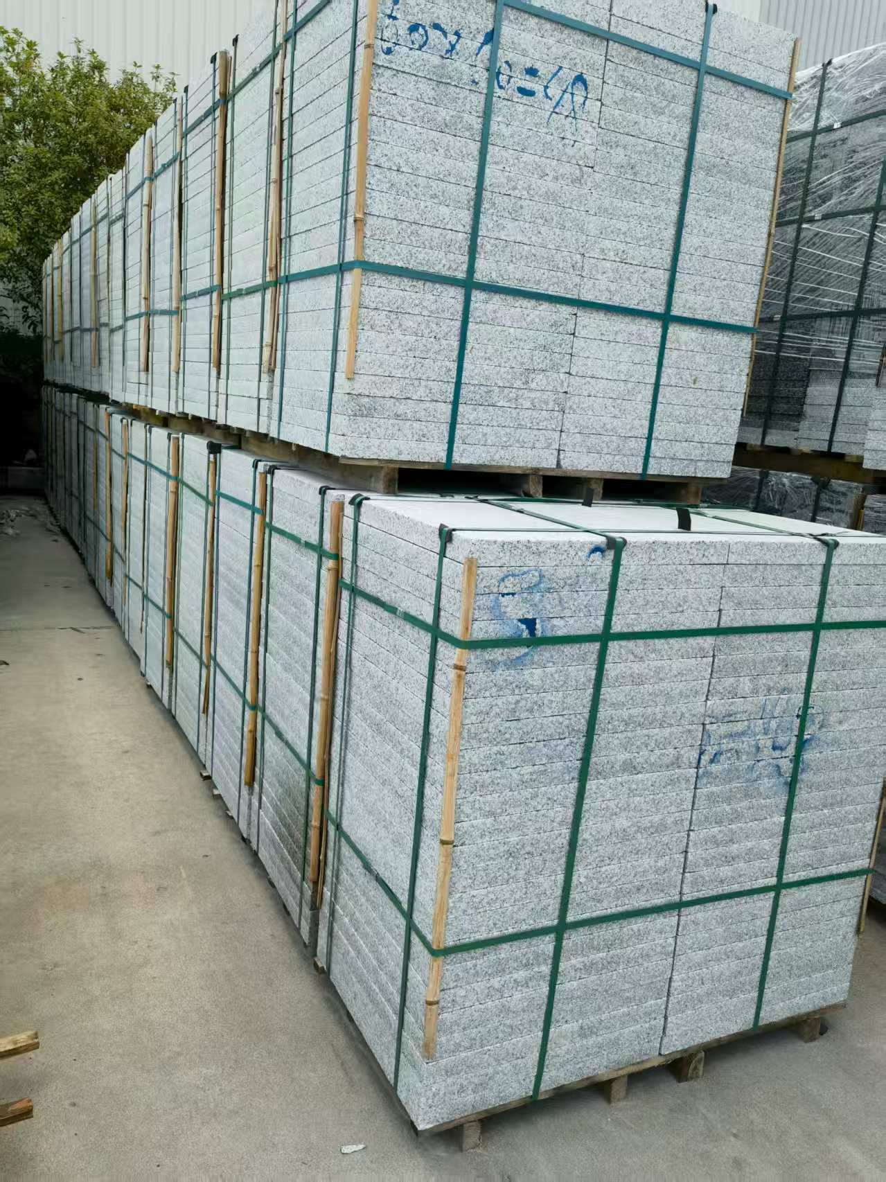 邢台 大花芙蓉白火烧成品，市政园林广场地铺石